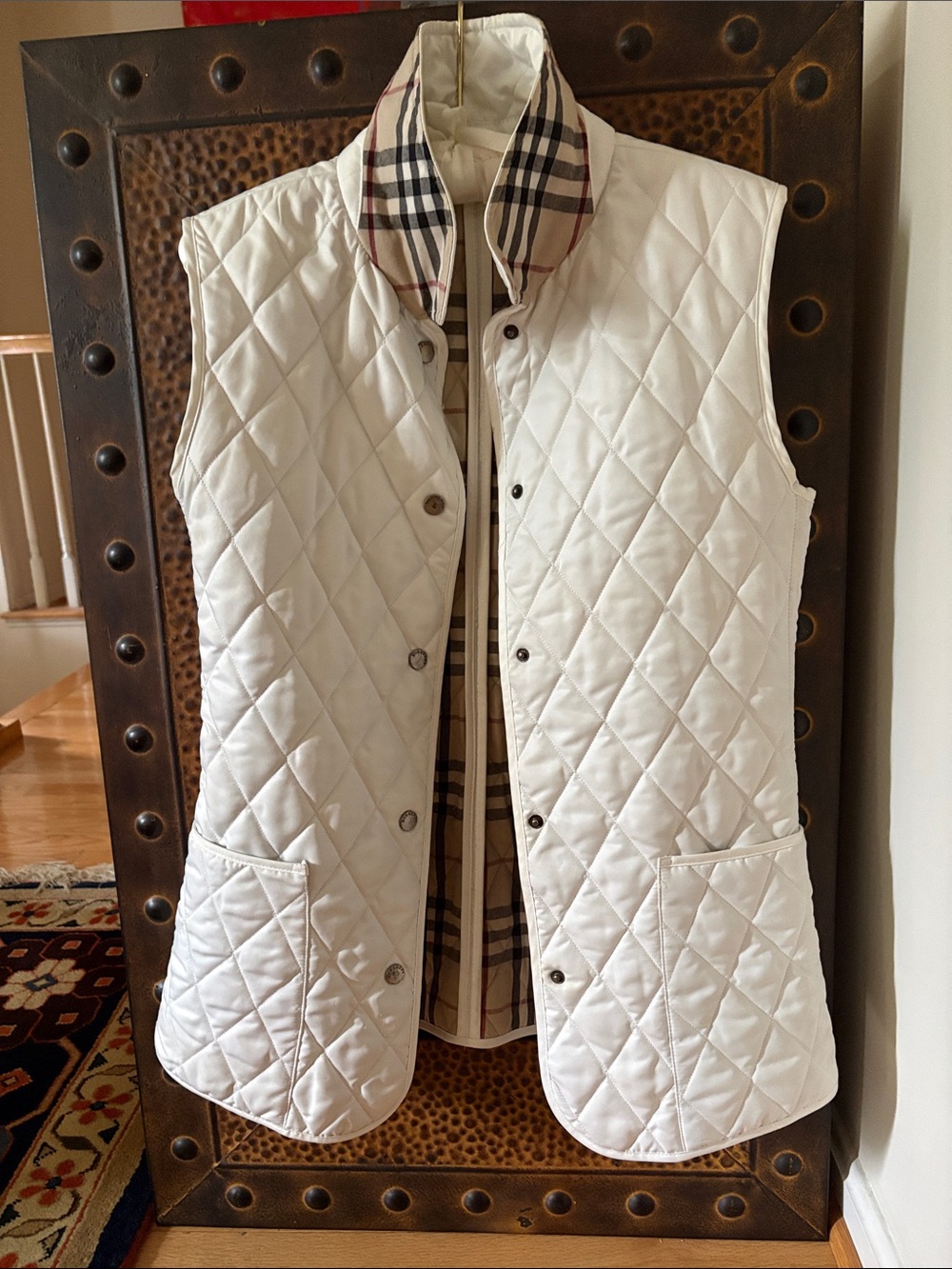 BURBERRY  Classic Quilted Sleeveless top